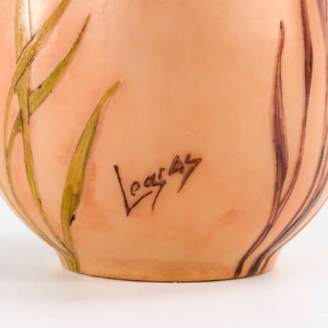 Jugendstil-Vase mit Wasserpflanzen - photo 3