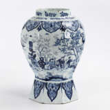 Große Fayence-Vase mit Chinoiserien - Foto 2