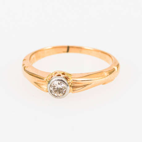 Ring mit Diamant - Foto 2