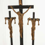 3 Klosterarbeiten mit Kreuzigungen - photo 2