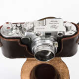 Leica-Fotoapparat im Lederetui und mit Zusatzobjektiv - фото 2