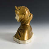 VAERENBERGH, Gustave van (1873 Gand - 1927 Schaerbeck). Weibliche Bronze-Alabaster-Büste "Ateliers H. Dechaineux 1899-1924". - Foto 3