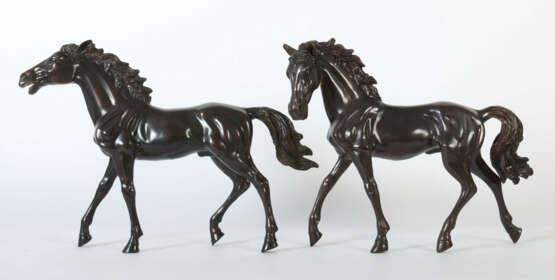 Bildhauer des 20. Jahrhundert ''Paar trabende Pferde'' - Foto 2