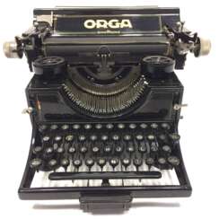 Dreifarben-Schreibmaschine: BING-Werke, Nürnberg. Modell ORGA.