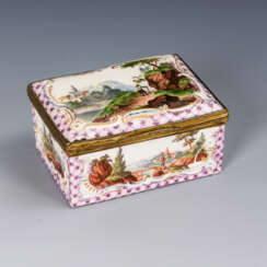 Baroque snuffbox with landscape painting