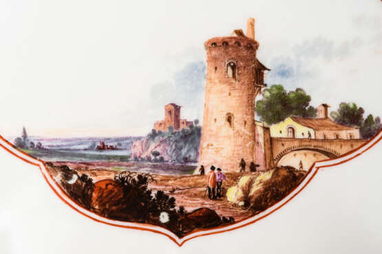 Barockes Schälchen mit Landschaftsmalerei - photo 2