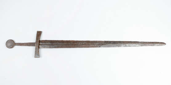 Medieval iron sword with long blade - фото 1