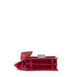 Valentino. A SHINY RED ALLIGATOR CLUTCH WITH BOW WITH PALLADIUM HARDWARE - фото 4