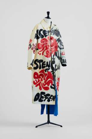 Marni. A ONE-OF-A-KIND, HAND-PAINTED "MARNIFESTO" LEATHER COAT, FEATURING WORDS INSPIRED BY JONAH HILL - фото 3