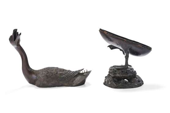 A BRONZE DUCK-FORM CENSER AND COVER - photo 5