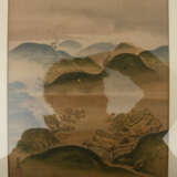 DREI ASIATISCHE MALEREIEN, Seide/Papier/Tusche,hinter Glas gerahmt, teils signiert/gestempelt, China/Japan 19./20. Jahrhundert - фото 4