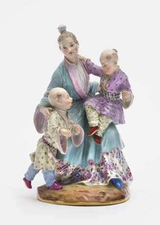 Japanerin mit Kindern, Meissen - photo 1
