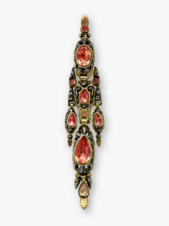 Einzelner Ohrring mit Bergkristallen, Katalonien oder Aragon, 19. Jahrhundert - фото 1