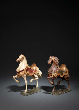 Paar Grödener Pferdeskulpturen - фото 1
