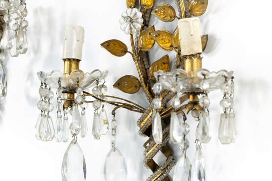 Paar Wandappliken mit Glasbehang und floralem Dekor - фото 4