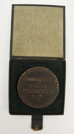"EHRENPREIS DES REICHSPRÄSIDENTEN", Bronzemedaille mit Originalbox, Weimarer Republik 1930 - фото 1