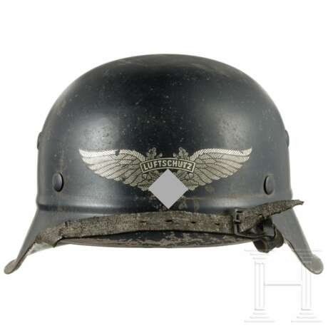 Stahlhelm M 42 für Luftschutz, deutsch, um 1942 - 1945 - фото 3