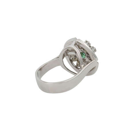 Ring mit grünem Turmalin und Brillanten - Foto 3