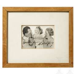 Hermann und Emmy Göring - gemeinsam signiertes Foto mit Tochter Edda, um 1942