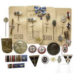 Kleine Sammlung Mitgliedsabzeichen und Miniaturen