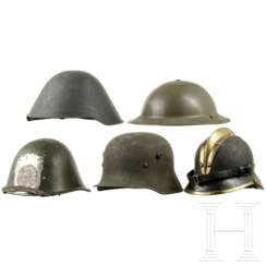 Fünf Helme 