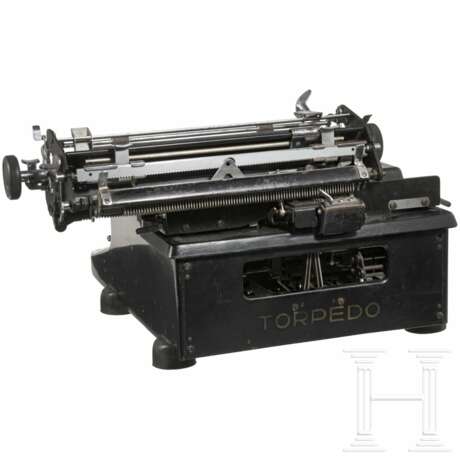 Schreibmaschine des Herstellers Torpedo-Werke AG (Weil-Werke) mit SS-Runen-Taste - Foto 3