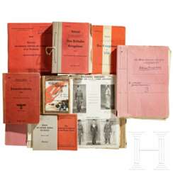 Vorschriften und Merkblätter, teils als "Geheim" klassifiziert, aus dem Bestand der SS-Pz.Gren.Div "Hohenstaufen"