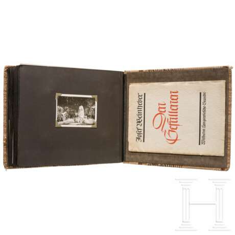 Fotoalbum mit 75 Fotos eines SA-Sturmbannführers mit Aufnahmen seiner Beerdigungszeronomie 1940
- Foto 4