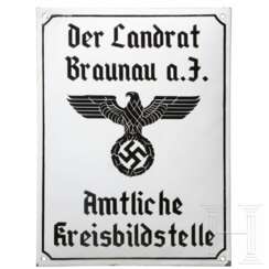 Emaille-Schild "Der Landrat Braunau a.I. Amtliche Kreisbildstelle"