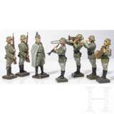 Sieben Lineol-Standmusiker und stillgestandene Soldaten mit General Ludendorff - фото 2