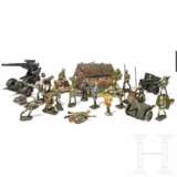 15 Elastolin- und Lineol-Figuren, diverse Kanonen, TippCo-8,8 cm-Flak sowie Hausser-Blockhütte - фото 1