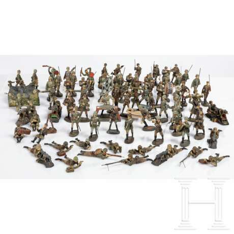 75 Elastolin-Soldaten des Heeres mit Lagerleben-Figuren, Kämpfenden und Offizieren - фото 1