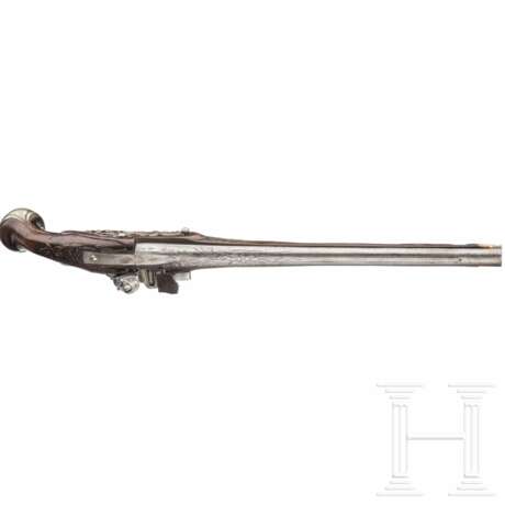 Silbermontierte, lange Steinschlosspistole, flämisch, um 1740 - Foto 3