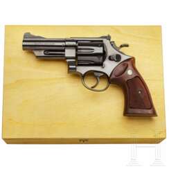 Smith & Wesson Modell 29-2, "The .44 Magnum", in Kiste
