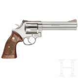 Smith & Wesson Modell 686, "The .357 Distinguished Combat Magnum Stainless", im Karton - photo 2