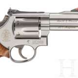 Smith & Wesson Modell 686-4, "The .357 Distinguished Combat Magnum Stainless" - Security Special, im Koffer - photo 4