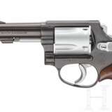 Smith & Wesson Modell 36-1, two-tone, "The .38 Chief's Special" - фото 3