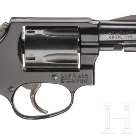 Smith & Wesson Modell 37, "The .38 Chief's Special Airweight", in Kiste - фото 4