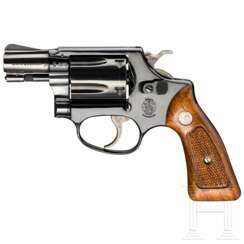 Smith & Wesson Modell 37, "The .38 Chief's Special Airweight"