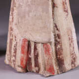A PAIR OF WHITE POTTERY LADIES TANG DYNASTY (618-907) - photo 6