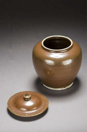 A BROWN-GLAZED JAR DING YAO JIN DYNASTY (907-1125) - фото 2