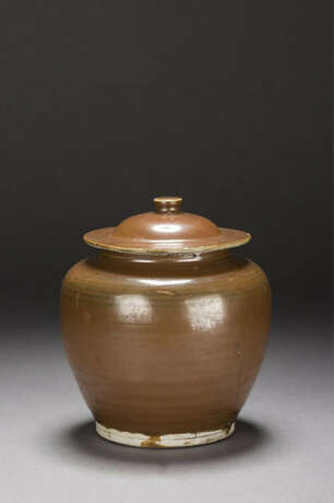 A BROWN-GLAZED JAR DING YAO JIN DYNASTY (907-1125) - Foto 3