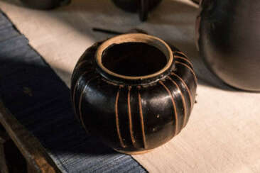 A BLACK-GLAZED JAR YAOZHOU YAO SONG DYNASTY (960-1279)