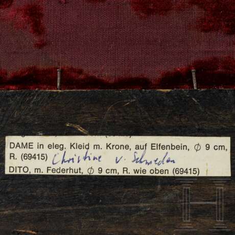 Miniaturmalerei auf Elfenbein, Dame mit Krone, England, 19. Jahrhundert - Foto 3