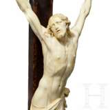 Kruzifix, Elfenbein, italienisch, um 1700, Geschenk von Ferdinand IV, Großherzog der Toskana - photo 4