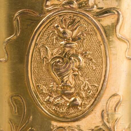 Vergoldeter Behälter für Nähzeug, deutsch, um 1780 - Foto 5