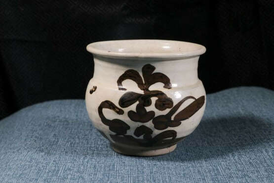 A BLACK-GLAZED HUAZHADOU CIZHOU YAO JIN DYNASTY (907-1125) - photo 1