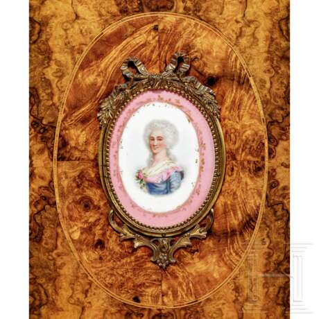 Aufwendig furnierte Anrichte im Louis XVI-Stil, Frankreich, 20. Jahrhundert - Foto 9