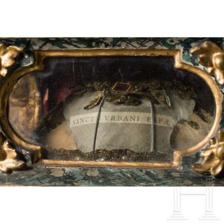 Kleine Barock-Vitrine mit Reliquie des heiligen Urban, süddeutsch, 18. Jahrhundert - photo 4
