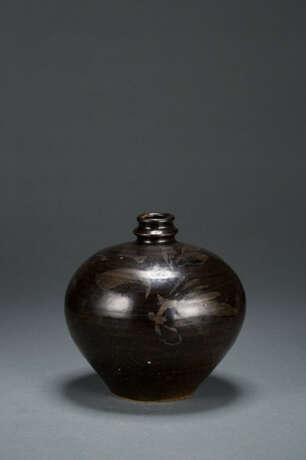 A BLACK-GLAZED DULU PING SHANXI YAO JIN DYNASTY (907-1125) - photo 2